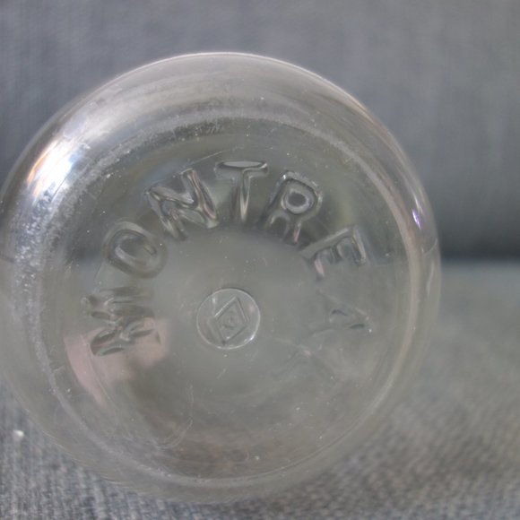 Vintage MDL ADL Deposit Bottle with Montreal on the bottom - Picture 4 of 7